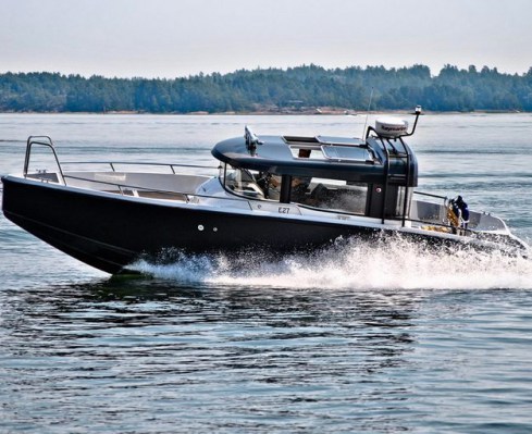 powerboat